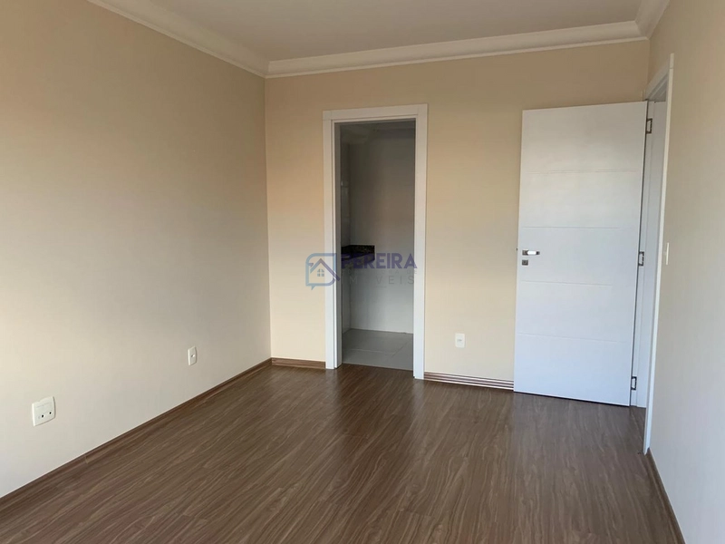 Apartamento no Edifício Mykonos com pátio.: 1ª foto da galeria de imagens do imóvel