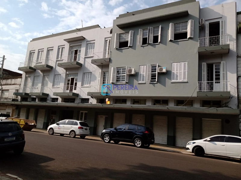 Apartamento de 02 dormitórios no Edifício Vivaldino Maciel.: 1ª foto da galeria de imagens do imóvel