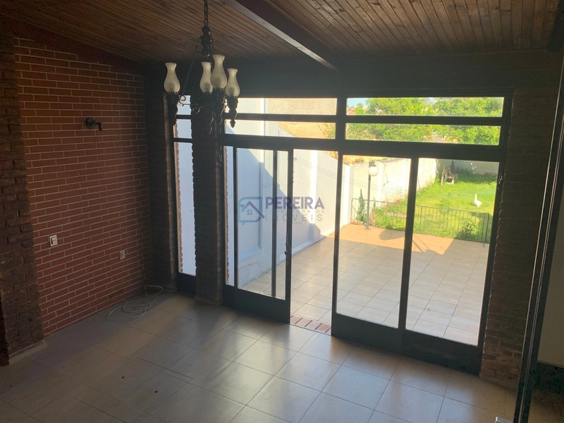 Casa no centro com 3 dormitórios: 2ª foto da galeria de imagens do imóvel