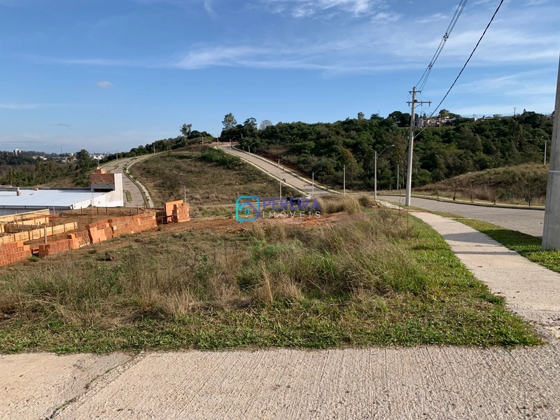 Terreno de esquina no Loteamento Mirante del Bosque: 1ª foto da galeria de imagens do imóvel
