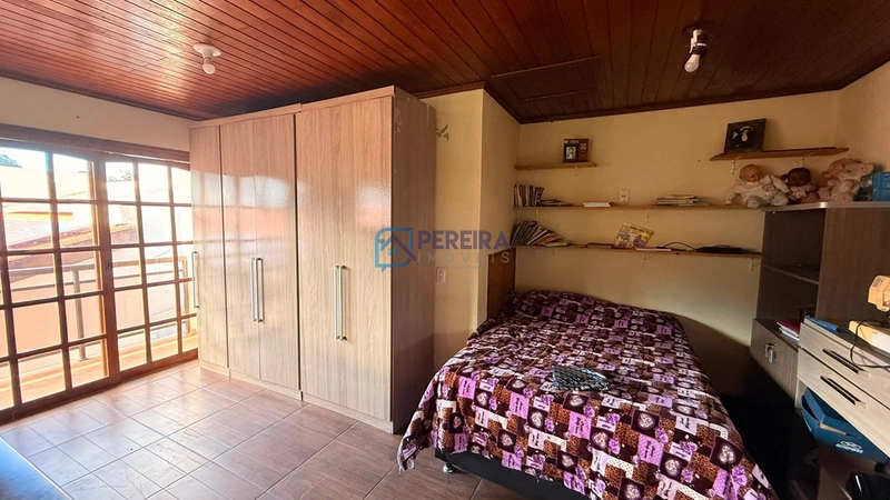Casa com 05 dormitórios: 37ª foto da galeria de imagens do imóvel