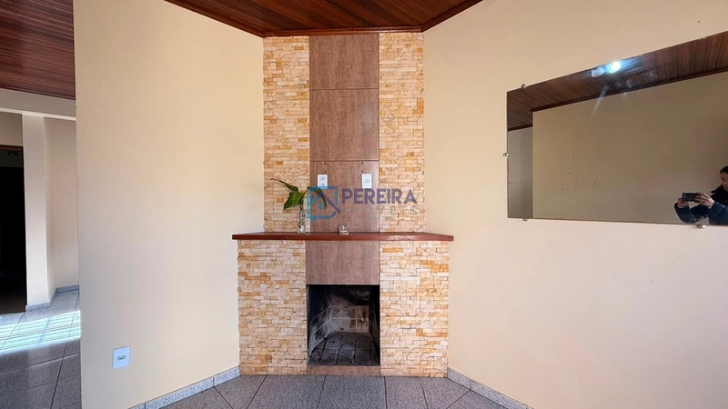 Casa com 05 dormitórios: 11ª foto da galeria de imagens do imóvel