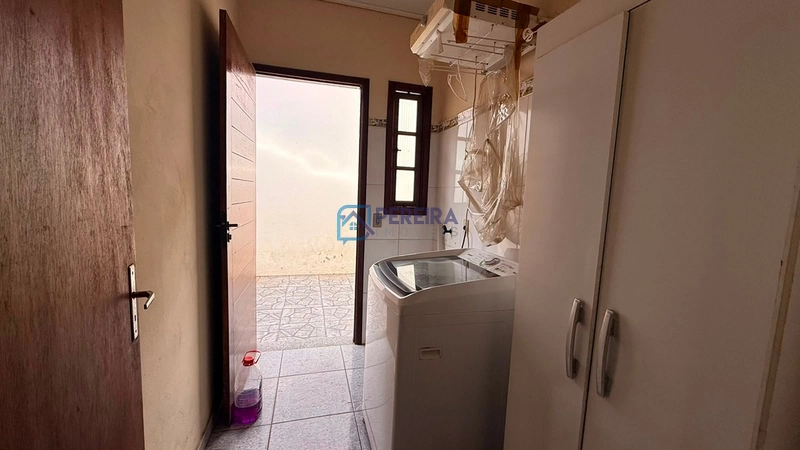 Casa com 05 dormitórios: 52ª foto da galeria de imagens do imóvel