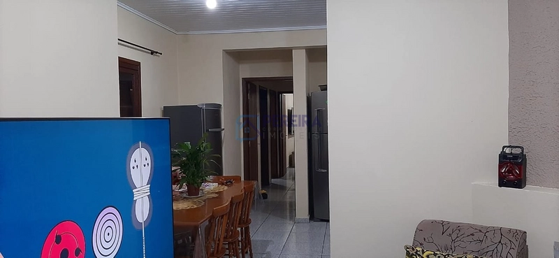 Casa com 05 dormitórios: 16ª foto da galeria de imagens do imóvel