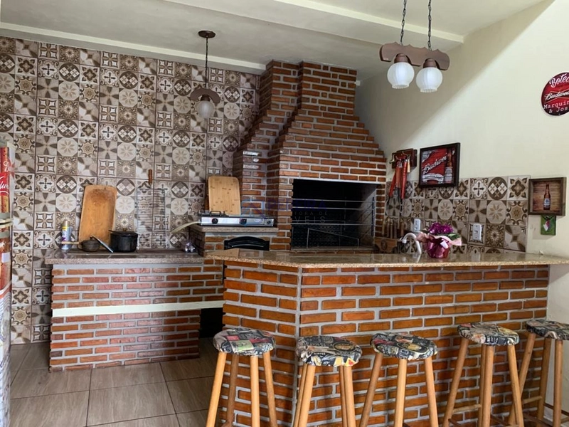 Casa com 05 dormitórios: 16ª foto da galeria de imagens do imóvel