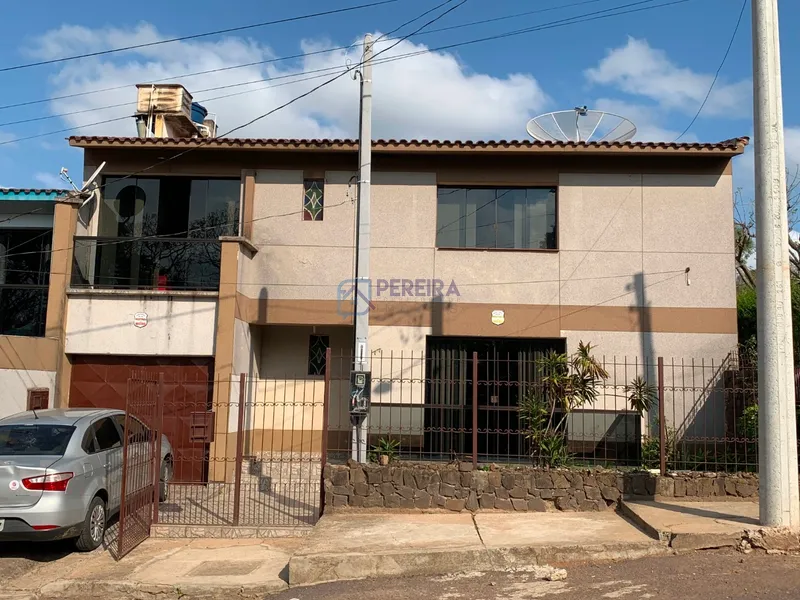 Casa de 3 dormitórios com suíte no Caqueiro: 1ª foto da galeria de imagens do imóvel