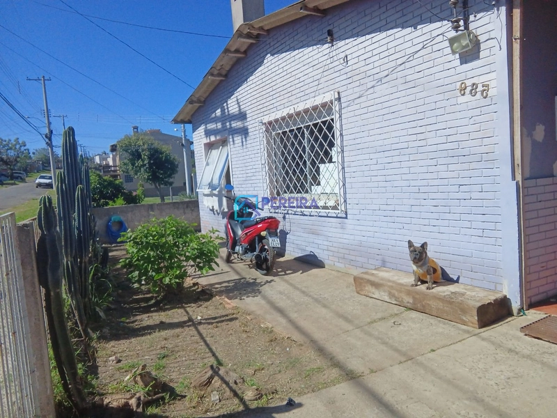 Casa de 03 dormitórios no bairro Jardins.: 1ª foto da galeria de imagens do imóvel