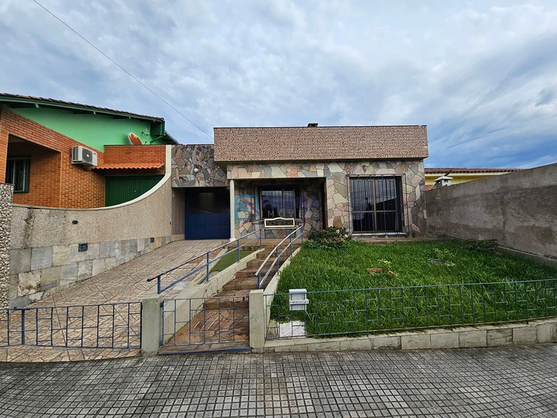 Casa de 02 dormitórios: 3ª foto da galeria de imagens do imóvel