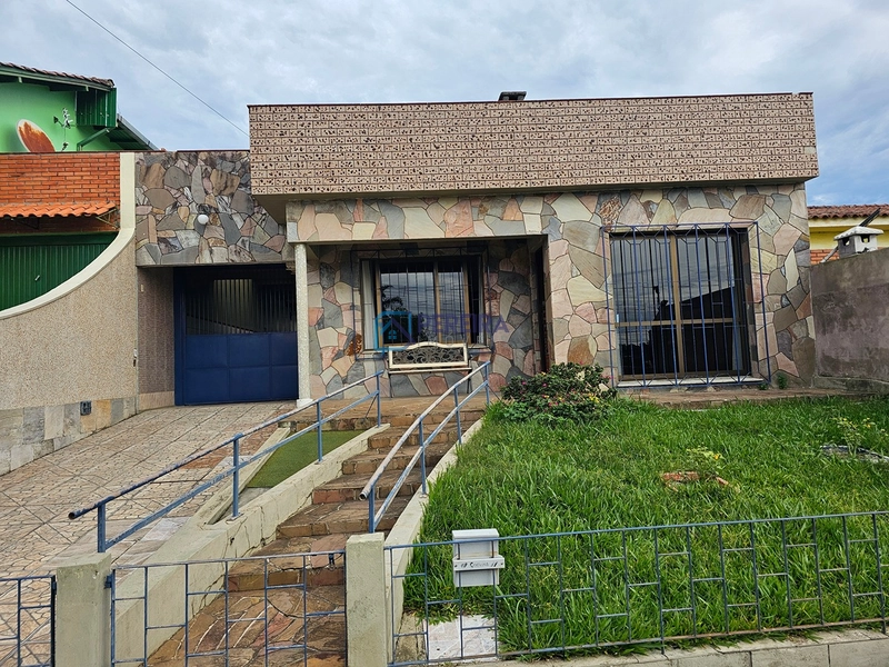 Casa de 02 dormitórios: 2ª foto da galeria de imagens do imóvel