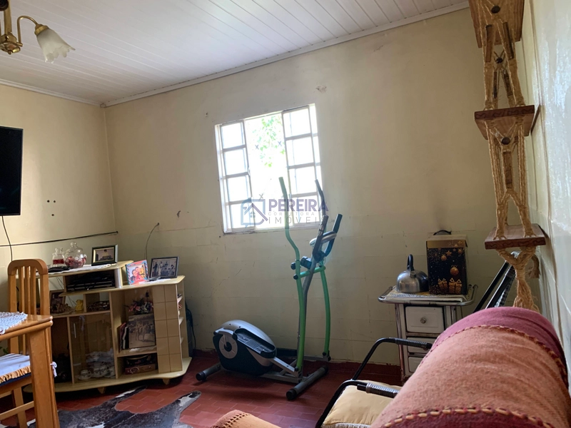 Duas casas com terreno amplo: 17ª foto da galeria de imagens do imóvel
