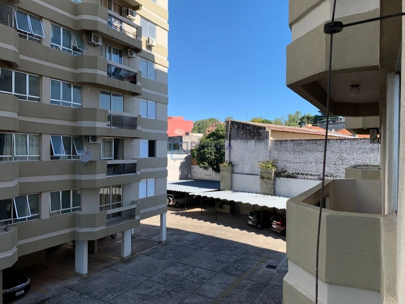 Apartamento 2 dormitórios no Edifício Santa Helena: 1ª foto da galeria de imagens do imóvel