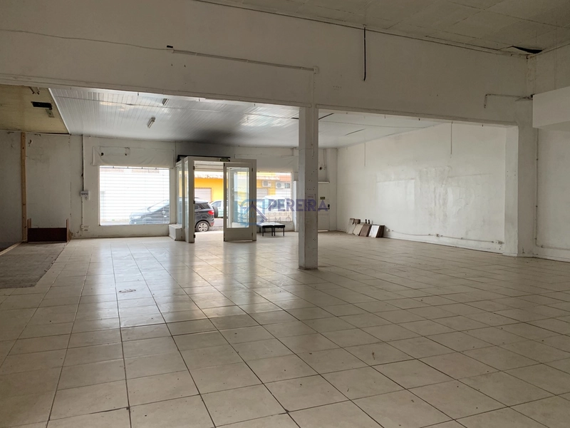 Ponto Comercial na rua Silveira Martins: 1ª foto da galeria de imagens do imóvel