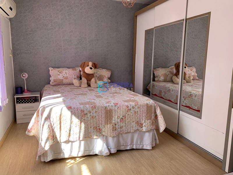 Casa de 03 dormitórios com sala comercial.: 32ª foto da galeria de imagens do imóvel