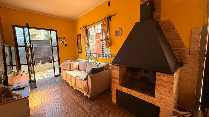 Casa de 02 dormitórios: 2ª foto da galeria de imagens do imóvel