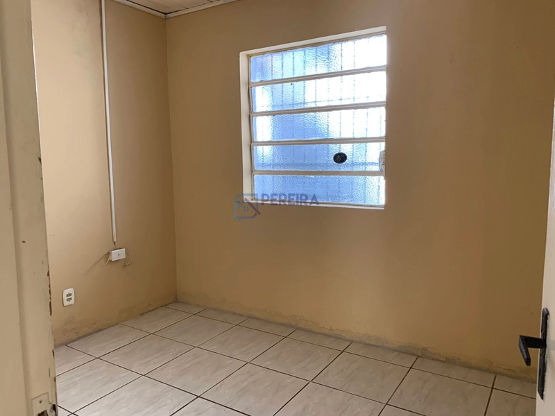 Casa de 2 dormitórios no Centro: 3ª foto da galeria de imagens do imóvel