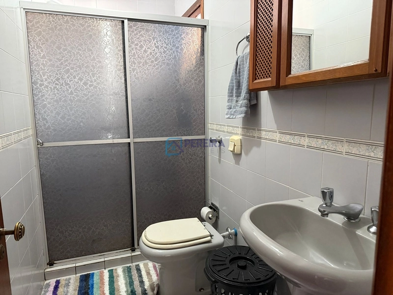 Casa 03 dormitórios com piscina: 61ª foto da galeria de imagens do imóvel