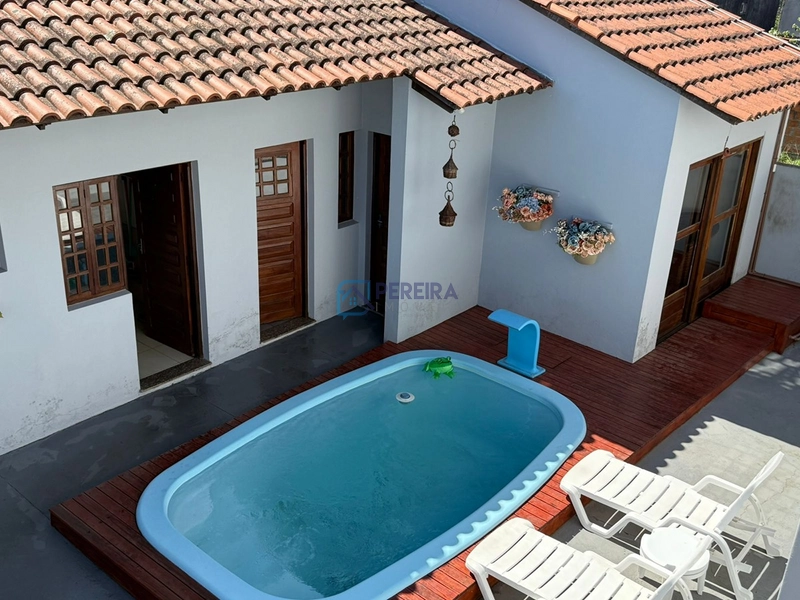 Casa 03 dormitórios com piscina: 44ª foto da galeria de imagens do imóvel