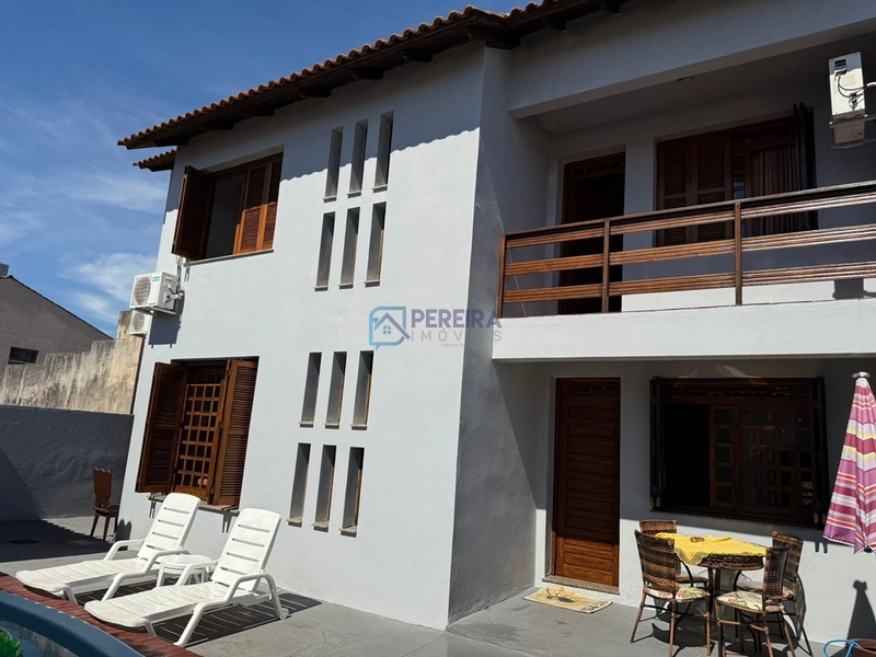 Casa 03 dormitórios com piscina: 57ª foto da galeria de imagens do imóvel