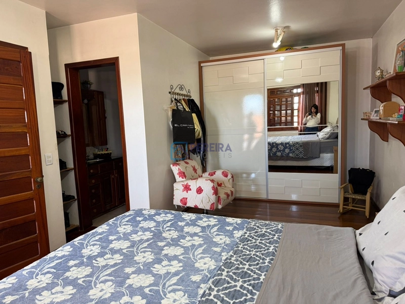 Casa 03 dormitórios com piscina: 25ª foto da galeria de imagens do imóvel