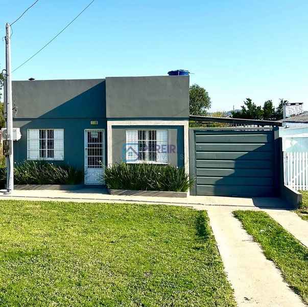 Casa de 02 dormitórios  no Parque São José: 1ª foto da galeria de imagens do imóvel