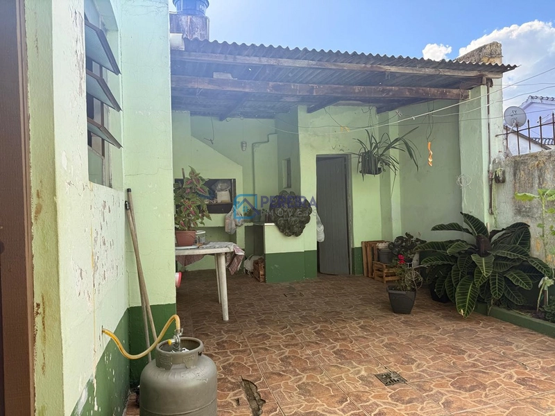 Casa de 03 dormitórios no Centro.: 8ª foto da galeria de imagens do imóvel