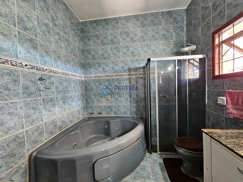 Casa de 04 dormitórios: 15ª foto da galeria de imagens do imóvel