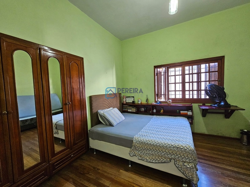 Casa de 04 dormitórios: 18ª foto da galeria de imagens do imóvel