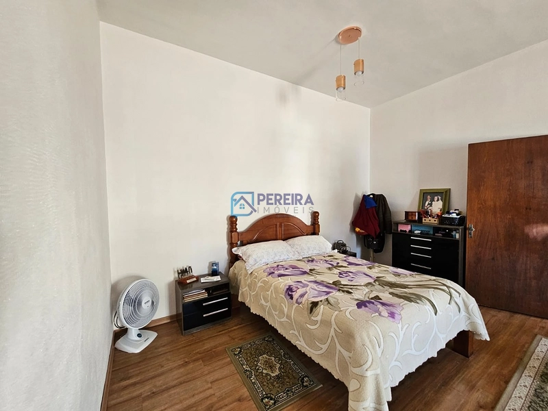 Casa de 04 dormitórios: 12ª foto da galeria de imagens do imóvel