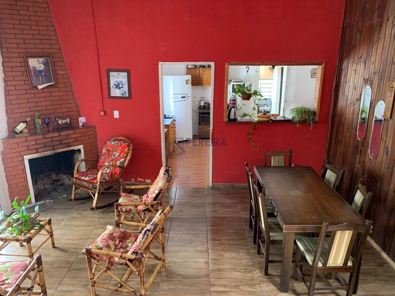 Casa de 03 dormitórios na Rua Marília Chaves Peixoto: 3ª foto da galeria de imagens do imóvel