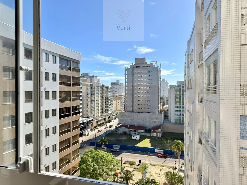 APARTAMENTO MOBILIADO NO NAVEGANTES A 2 QUADRAS DO MAR : 2ª foto da galeria de imagens do imóvel