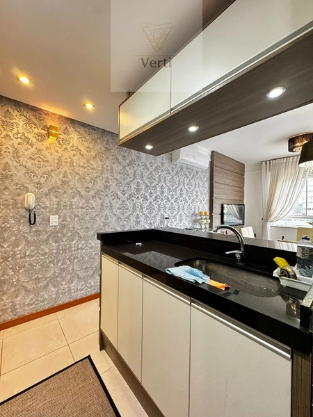 Apartamento mobiliado e decorado com sacada de frente: 10ª foto da galeria de imagens do imóvel