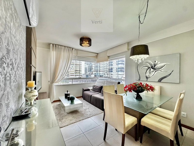 Apartamento mobiliado e decorado com sacada de frente: 7ª foto da galeria de imagens do imóvel