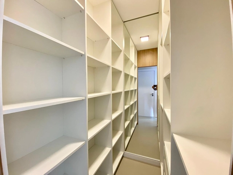 CASA 4 SUITES EM CONDOMÍNIO FECHADO: 22ª foto da galeria de imagens do imóvel