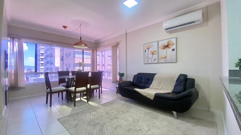 Apto de Frente com 3 Dormitórios/Box Térreo: 2ª foto da galeria de imagens do imóvel