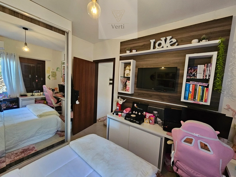 Casa 3 Dormitórios Capão Novo: 6ª foto da galeria de imagens do imóvel