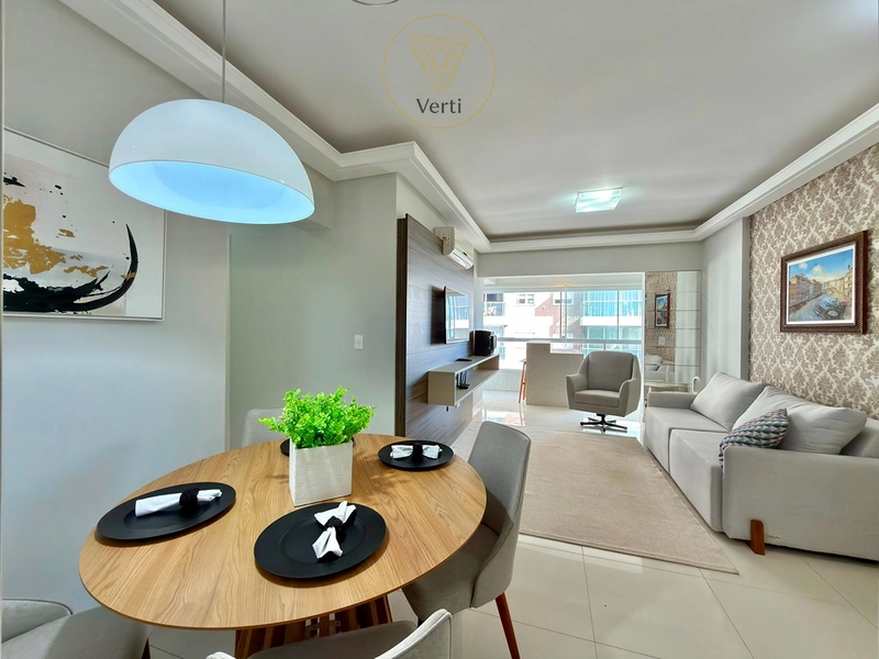 APARTAMENTO MOBILIADO E DECORADO COM INFRAESTRUTURA COMPLETA NO BAIRRO NAVEGANTES: 1ª foto da galeria de imagens do imóvel