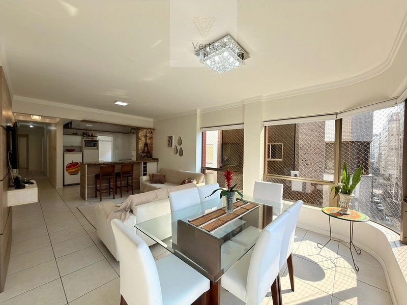 A POUCAS QUADRAS DO MAR, CONFORTO E ESPAÇO PARA SUA FAMÍLIA!: 3ª foto da galeria de imagens do imóvel