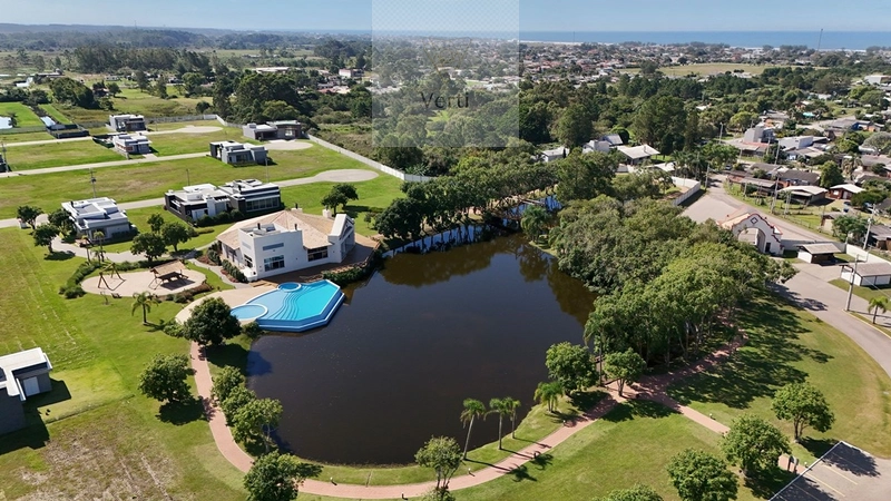 CASA COM 3 SUÍTES, CASCATA NA FACHADA E INFRAESTRUTURA COMPLETA: 7ª foto da galeria de imagens do imóvel