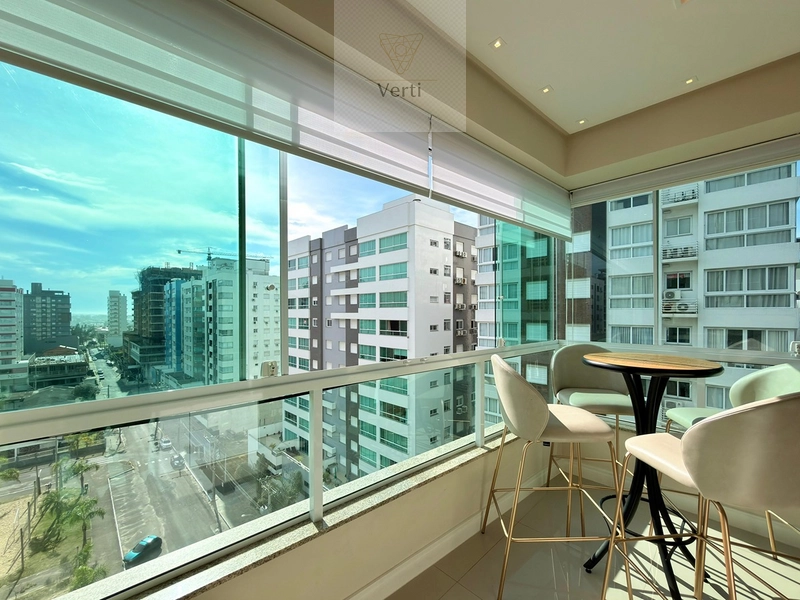 APARTAMENTO COM SACADA DE FRENTE E INFRAESTRUTURA COMPLETA NA ZONA NOVA!: 4ª foto da galeria de imagens do imóvel