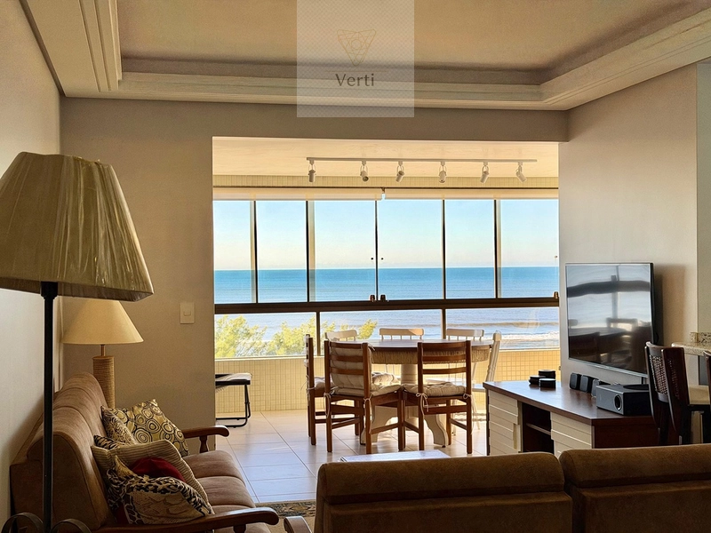 FRENTE MAR NO NAVEGANTES – VISTA DESLUMBRANTE E MUITO ESPAÇO: 3ª foto da galeria de imagens do imóvel