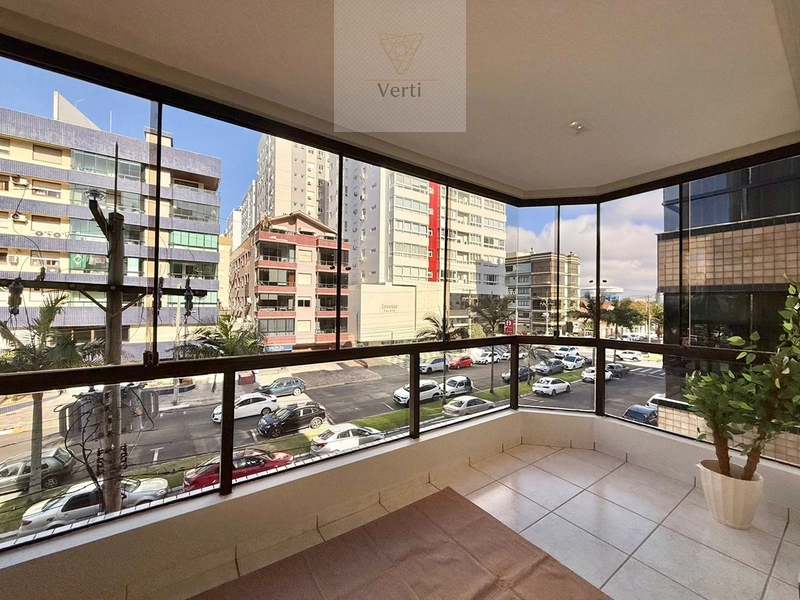 Mobiliado e decorado apartamento na avenida!: 12ª foto da galeria de imagens do imóvel