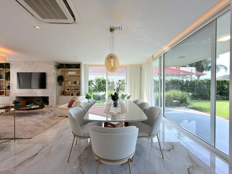 CASA DE ALTO PADRÃO EM XANGRI-LÁ COM VISTA PARA O GOLF: 9ª foto da galeria de imagens do imóvel