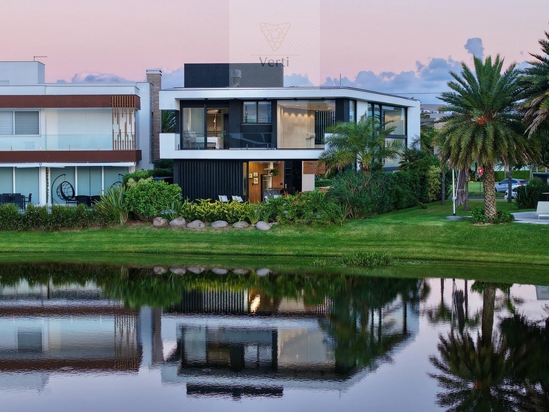 LUXO Á BEIRA LAGO COM CINCO SUÍTES E ALTO PADRÃO NO ENSEADA LAGOS DE XANGRI LÁ: 7ª foto da galeria de imagens do imóvel