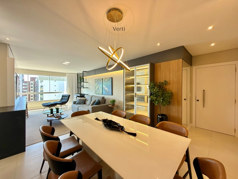 APARTAMENTO DE ALTO PADRÃO A 2 QUADRAS DO MAR: 8ª foto da galeria de imagens do imóvel