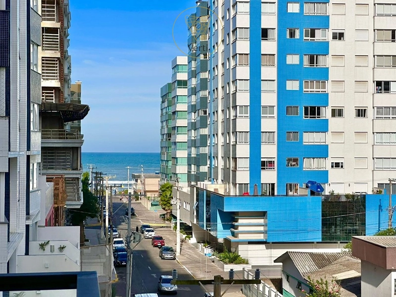 APARTAMENTO COM VISTA MAR, SERRA E PRAÇA: 1ª foto da galeria de imagens do imóvel