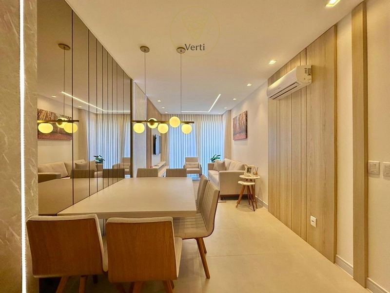APARTAMENTO COM VISTA MAR, SERRA E PRAÇA: 2ª foto da galeria de imagens do imóvel