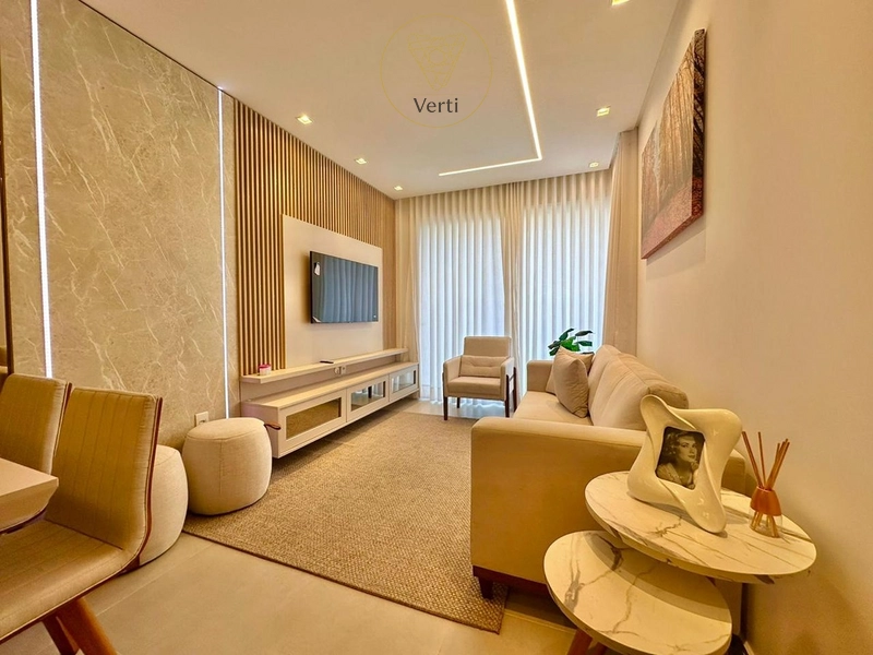 APARTAMENTO COM VISTA MAR, SERRA E PRAÇA: 3ª foto da galeria de imagens do imóvel