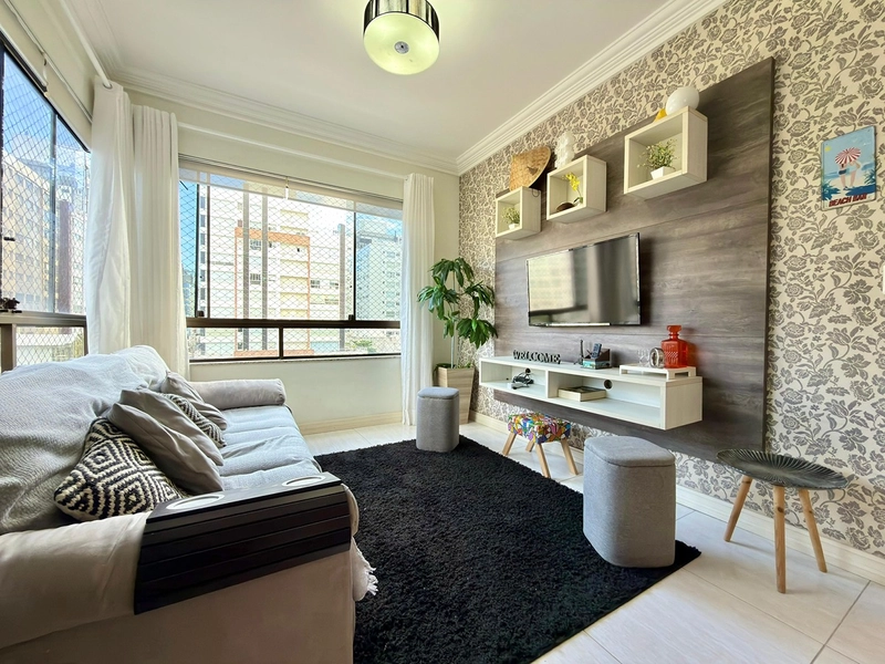 APARTAMENTO À VENDA NO BAIRRO NAVEGANTES, DE FRENTE PARA PRAÇA: 6ª foto da galeria de imagens do imóvel