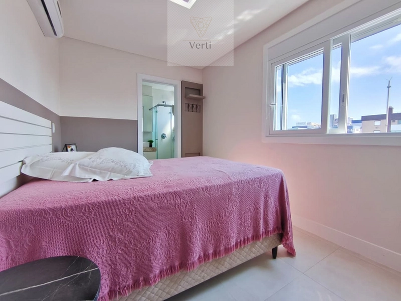 Vista privilegiada no Centro, 2 dormitórios com suíte: 11ª foto da galeria de imagens do imóvel