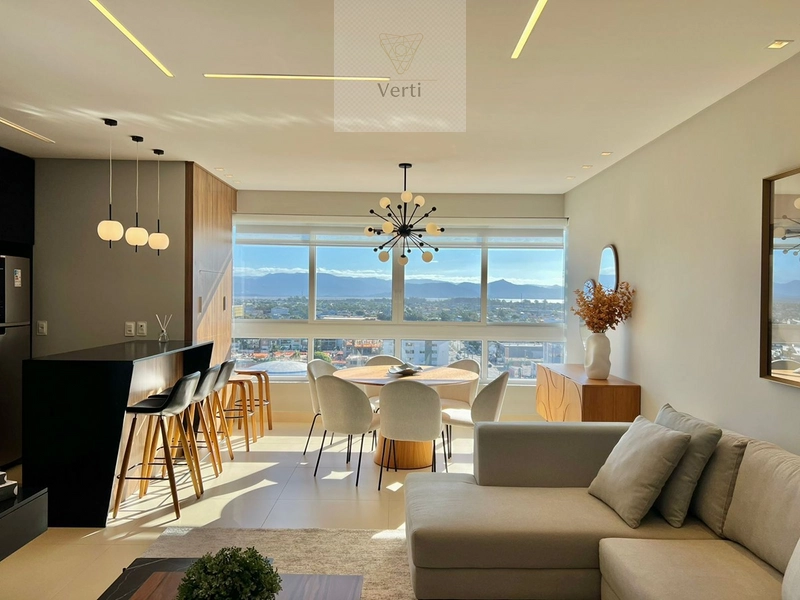 Finamente mobiliado e decorado com vista eterna para a serra: 4ª foto da galeria de imagens do imóvel